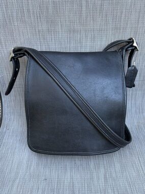 Vintage Coach 9144 Black Studio Legacy Flap Messenger Leather Bag